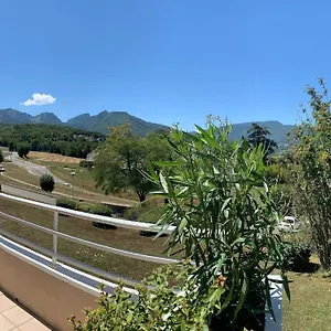 Magnifique T4 Terrasse Vue Et Montagnes Appartement